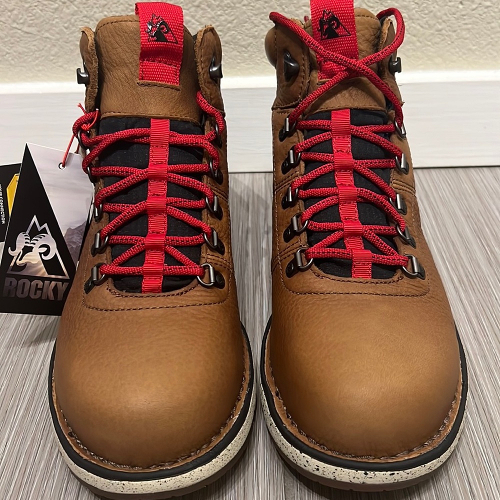 New Men’s 10.5 Rocky Hiker Legacy Boots